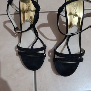 Michael Kors heel shoes black